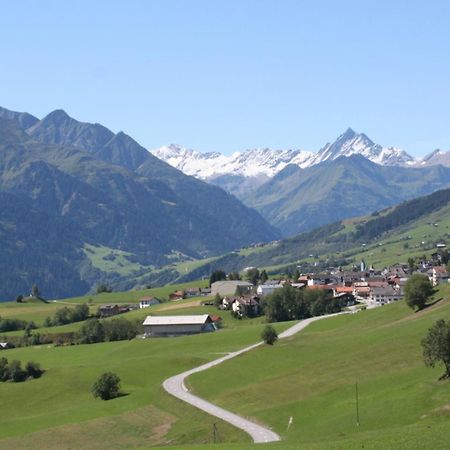 Casa Cuschina - Mit Sauna In Der Schoenen Surselva Dardin Luaran gambar
