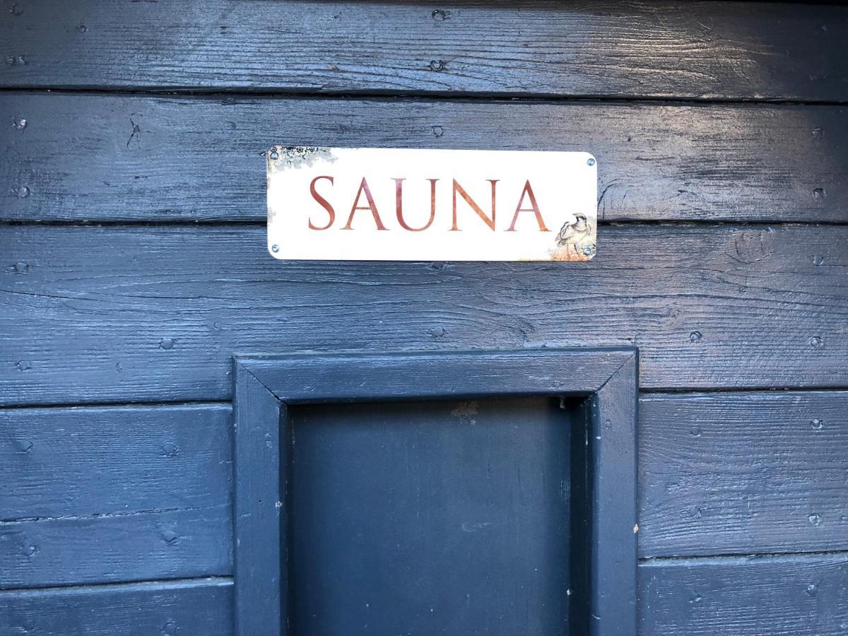 Casa Cuschina - Mit Sauna In Der Schoenen Surselva Dardin Luaran gambar