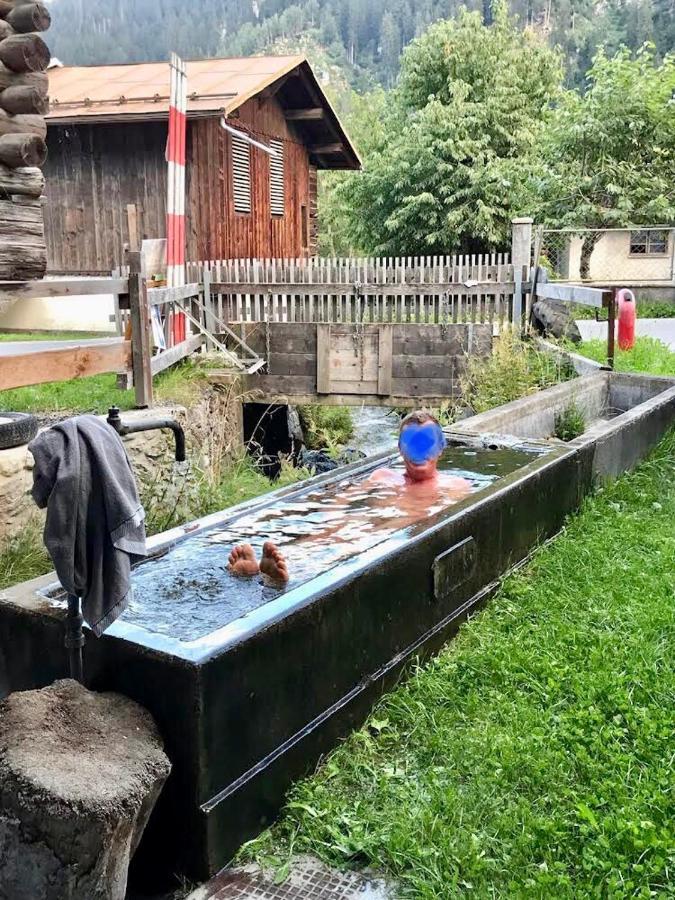 Casa Cuschina - Mit Sauna In Der Schoenen Surselva Dardin Luaran gambar